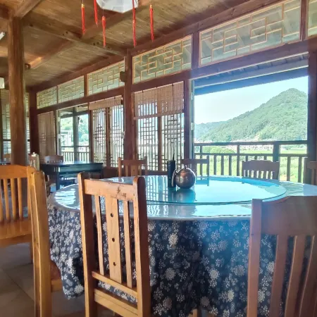 Langshan Bajiaozhai Xiao'er Farm House