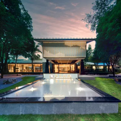 Hidden In Dongjiang Courtyard
