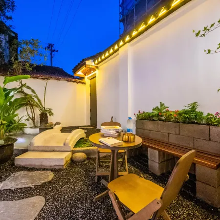 Yujian Guisu Homestay (Shantang Street)