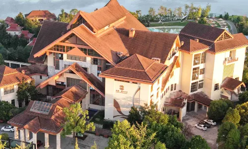 โรงแรมจูหู จิ้นเจียง