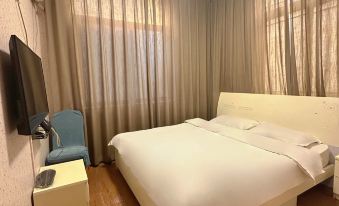 Aierma Fashion Hotel (Zhongyuan Wanda City Central Hospital Subway Station)