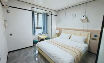 Yueyue Homestay (Zhangzhou Railway Station Branch)