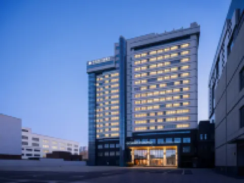 Giorgio Morandi  Weifang Taihua sinomall &Railway Station Store