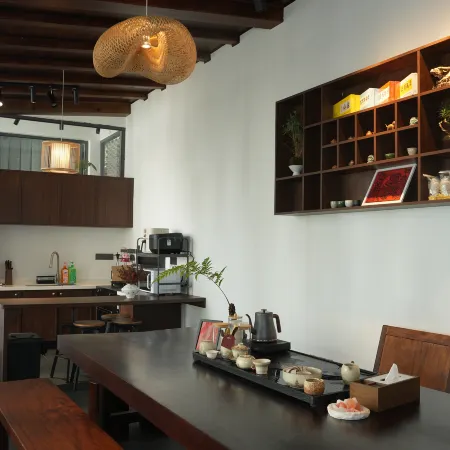 Yuying Pavilion - Designer Homestay (Weishan Ancient Town Branch)