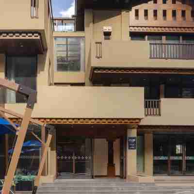 Zai Jiu · Xiaya Hotel Exterior