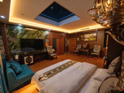 Heishui Zunhao Hotel