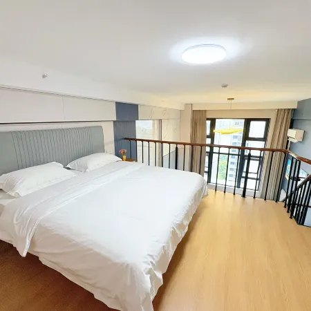 Boya Loft Lakeview Apartment (Jiacheng City Life Plaza)