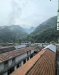 Tuoliang Songshan Jingju - Bergblick