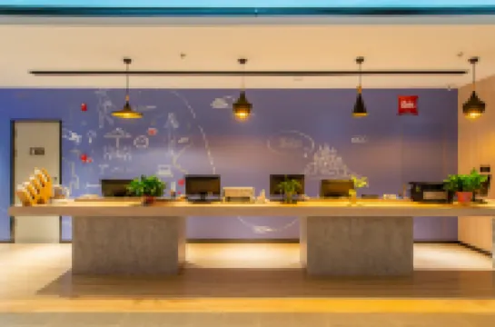 Ibis Hotel Dalian Yida Chuntian