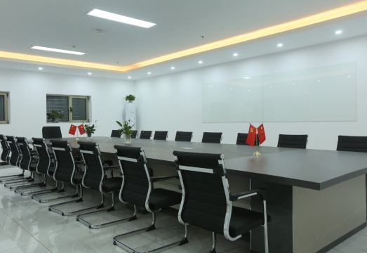 4. 샹커 유쉔 호텔..