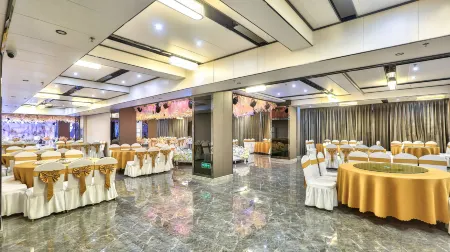 Zhuanghe Hualin Hotel