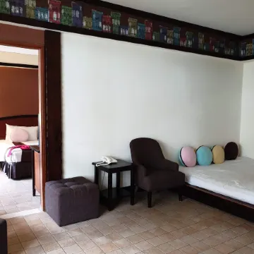Yoho Beach Resort