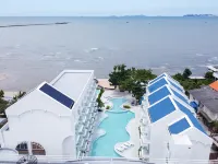 Kram Pattaya Hotels near Tubtim Plaza