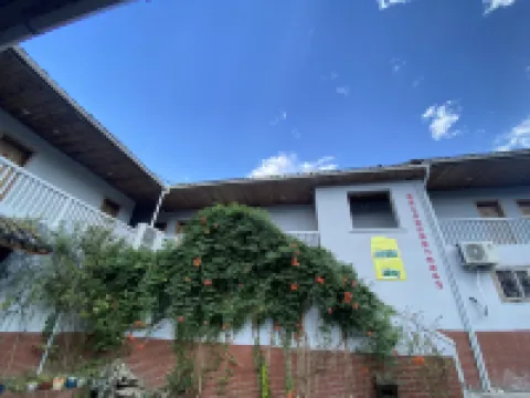 Yunqi Hostel