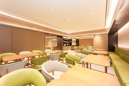 JI Hotel (Shanghai Zhongshan Park) Отели рядом с достопримечательностью «Чжуншань Парк»