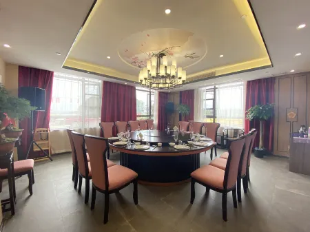 Yongxiu Meilin Zhi Zhou Chinese Inn Отели рядом с достопримечательностью «Yunju (Cloud Home) Mountain»