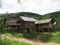 Chomdoy Bungalow & Restaurant Hotel berhampiran Luang Namtha Museum