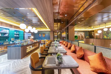 Orange Hotel(Nanjing Hexi Golden Eagle store) Отели рядом со станцией Xishanqiao Railway Station