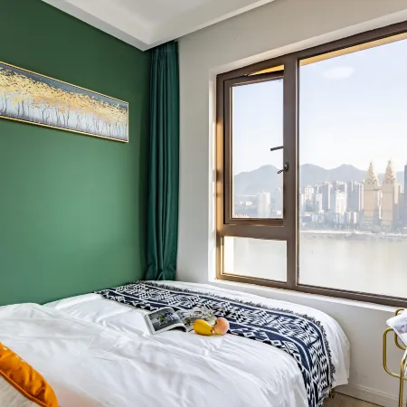 Twilight Seek·Qianxun Riverfront Homestay(Chongqing Jiefangbei-Hongyadong)