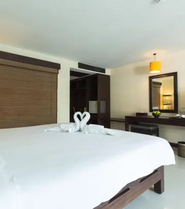 ห้องดีลักซ์ เตียงใหญ่ 1 เตียง