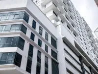 Damen Subang by Widebed Hotels near DA MEN Mall