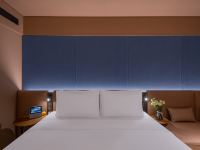 桔子酒店(乌鲁木齐机场喀什西路店) - 加州阳光大床房