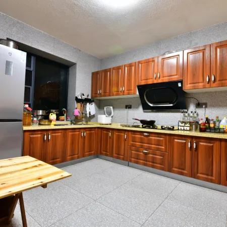 Fuxian Lake Muchen Xiangshe homestay