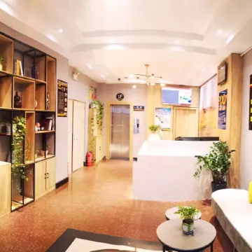 Super 8 Hotel (Changtu Railway Station)