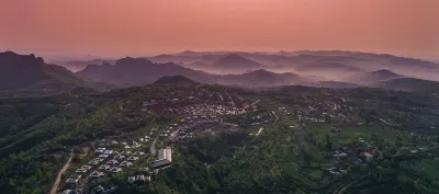 Naked Valley