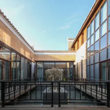 Fireworks Homestay (Yichun Wanzhai Ancient City Scenic Area Store)