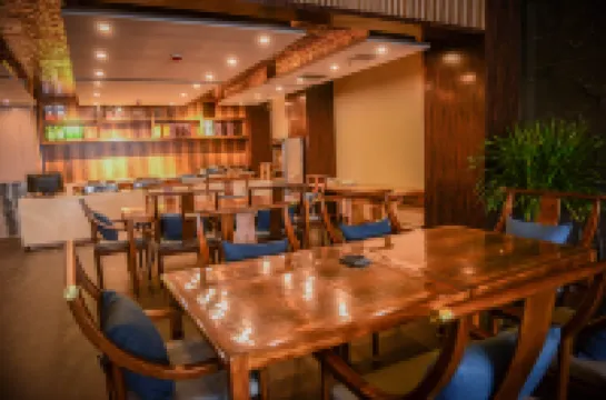 Xihe Lishui Bin Hotel