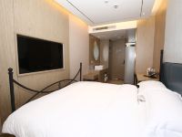汉庭酒店(上海陕西南路地铁站) - 高级大床房