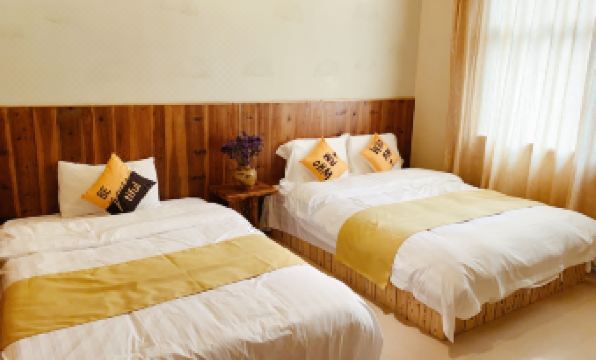 Qingdeng Mountain House (Lin'an Baima cliff scenic spot store)