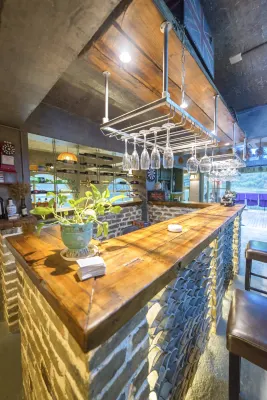 Qiandao Lake Liangshiju Hotels in Qiandao Lake High Speed Railway Station / Dongbei