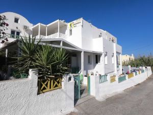 Fira Backpackers Place