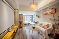 Haifei Hotel (Zhengzhou Erqi Square People's Park Subway Station Branch) Hotels in 