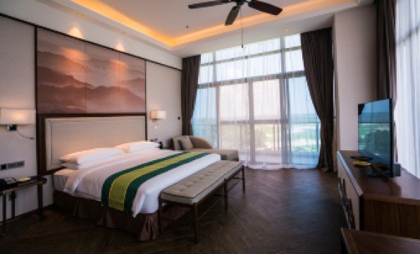 Forest City Golf Hotel