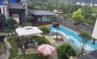 Yangshuo Xiangui Manor (Yulong River Scenic Area)