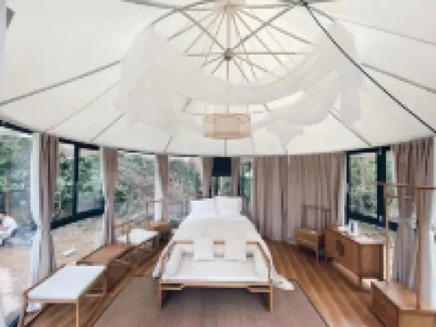 Laran Camping Base (Laran Lake Kangyang Town Store)