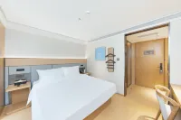 JI HOTEL(Nanjing Jiangning Sand Boat Outlet) Hotels near PORTS