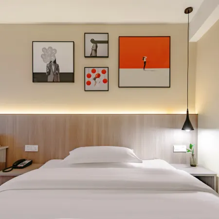 kiss Bamboo Hotel (Ningbo Tianyi Square - Gulou Subway Station)