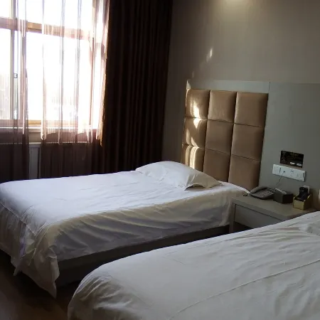 Yinfeng Business Hotel