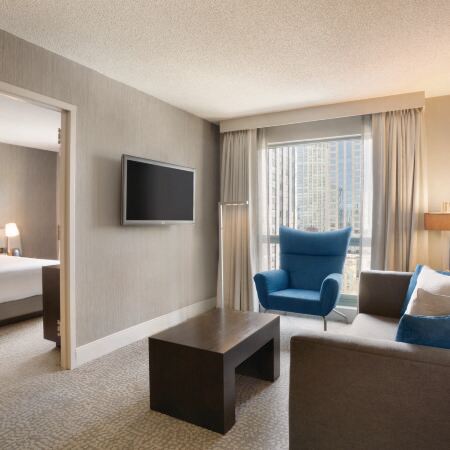 Hilton Chicago Magnificent Mile Suites