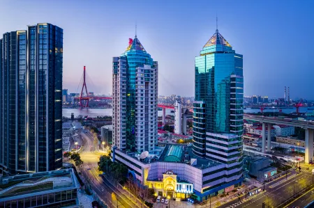 Elong Anyue Hotel (Shanghai Pudong Avenue Xiepu Road Subway Station)