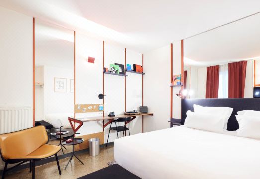 프렌치 시어리 내부 전경