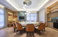 Piaget Hotel