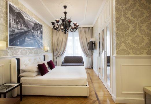 두오모 룸 외관 또는 근처 두오모 성당 전경