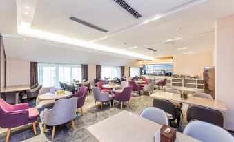 Lifeng Hotels (Chongqing Bishan light rail station store)