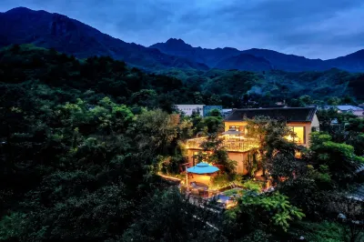 Floral Hotel·Flower Inn Inn (Yanqing Scenic Area Branch) Hotels near Maoling Mausoleum
