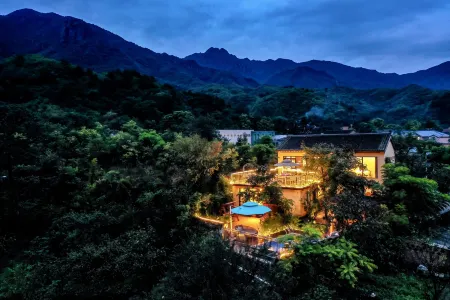 Flower Inn Hotel Отели рядом с достопримечательностью «Changping Duijiuyu Natural Scenic Resort»